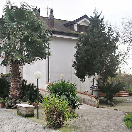 Appartamento Per 4 Persone Acerra Extérieur photo